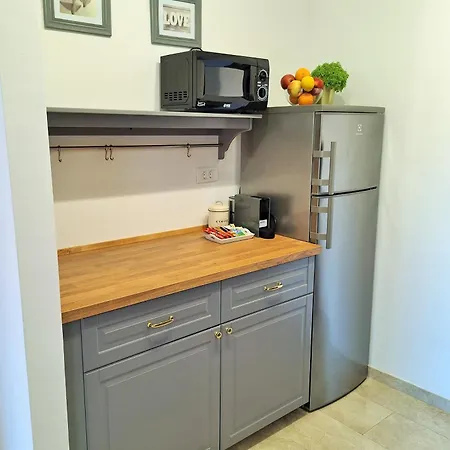 Blue Promenade Apartment