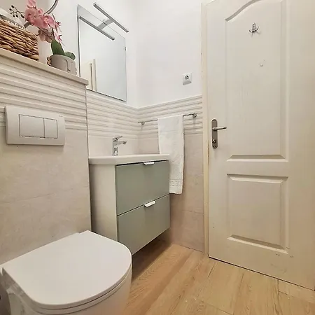 Blue Promenade Apartment